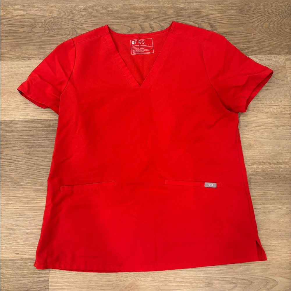 FIGS RED CASMA TOP‎